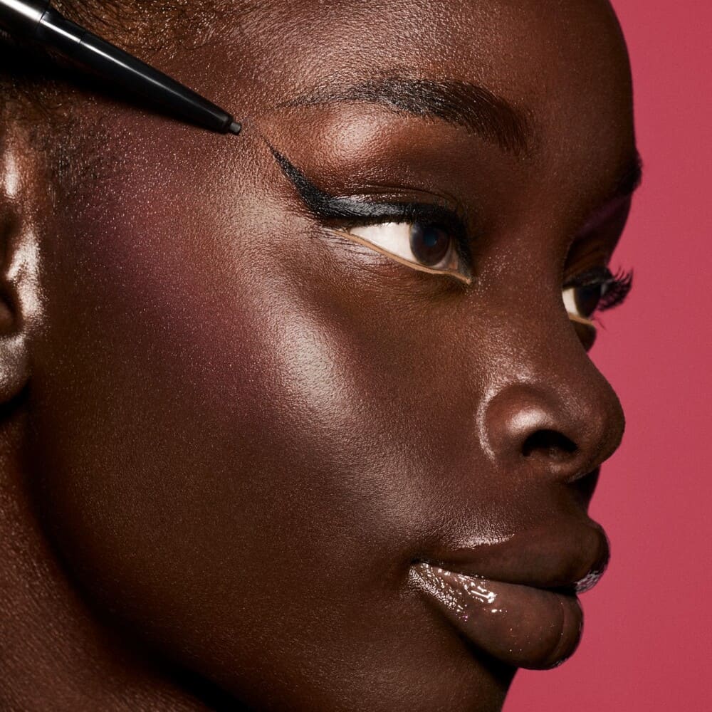 FINE LINEZ MICRO PRECISION (L&Aacute;PIZ DELINEADOR EN GEL)